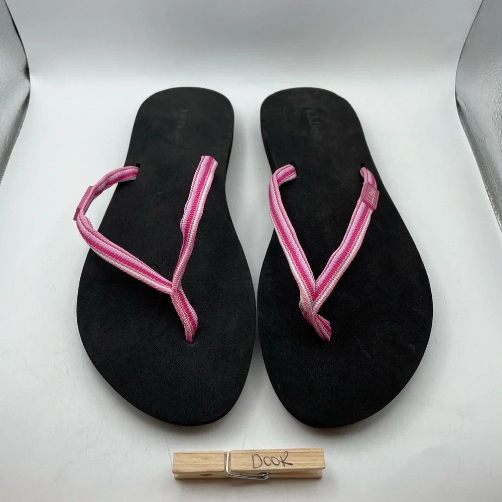 L.L Bean women’s pink strappy thong sandals size 8